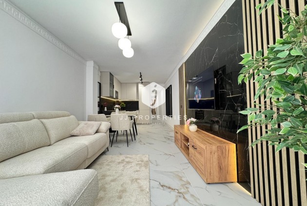 Appartement - D'occasion - Torrevieja -
                Playa de los Locos