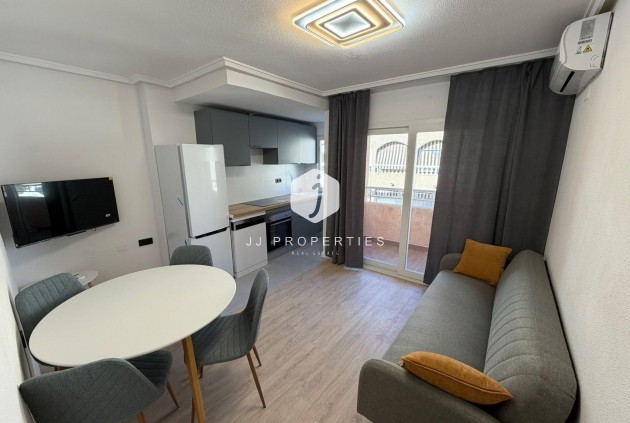 Appartement - D'occasion - Torrevieja -
                Playa del Cura
