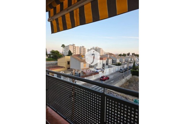 Appartement - D'occasion - Torrevieja -
                Playa del Cura