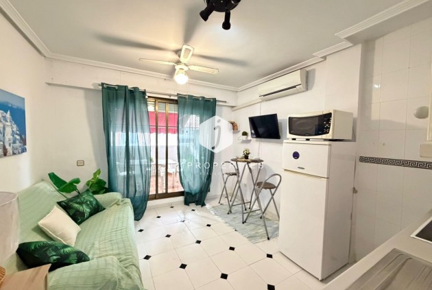 Appartement - D'occasion - Torrevieja -
                Torrevieja