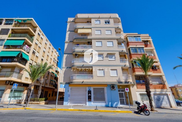 Appartement / flat - Tweedehands - Guardamar del Segura -
                Pueblo