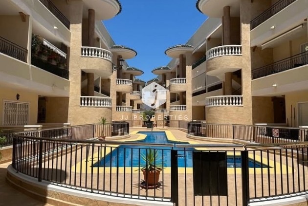 Appartement / flat - Tweedehands - Jacarilla -
                Inland
