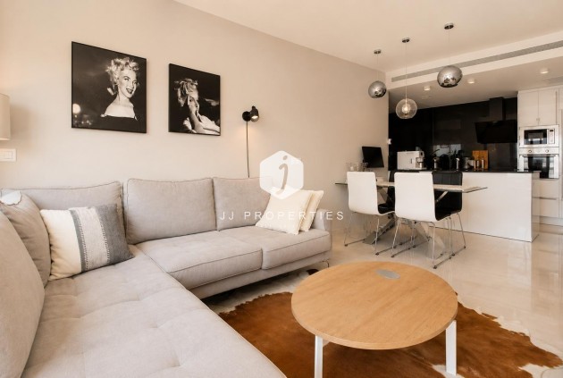 Appartement / flat - Tweedehands - Orihuela Costa -
                PAU 8