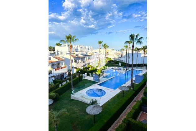 Appartement / flat - Tweedehands - Orihuela Costa -
                Villamartín