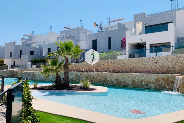 Appartement / flat - Tweedehands - San Miguel de Salinas -
                Inland