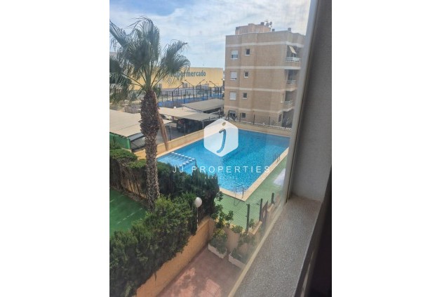 Appartement / flat - Tweedehands - Torrevieja -
                aguas nuevas