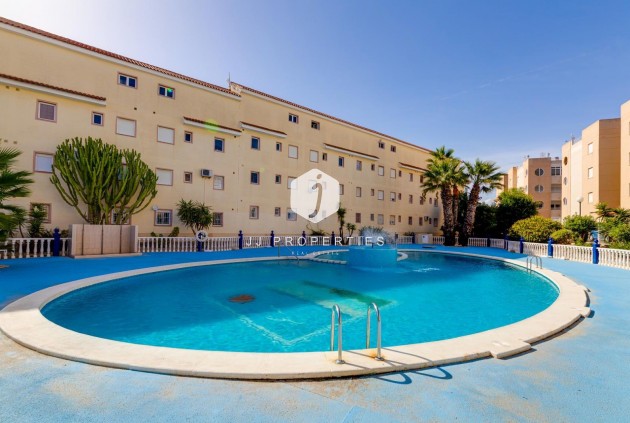 Appartement / flat - Tweedehands -
            Torrevieja - C-87976