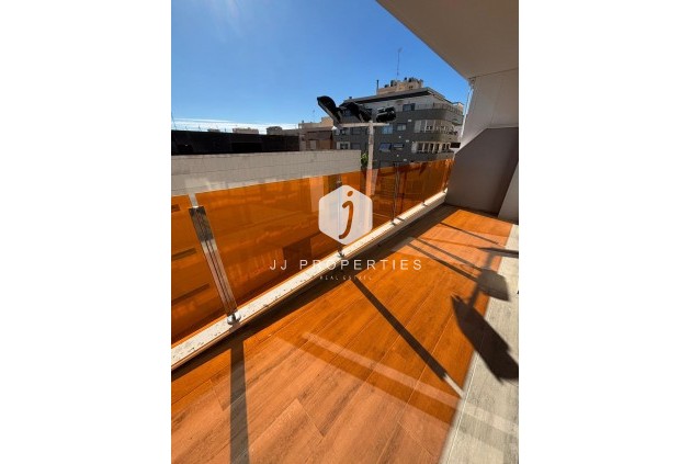 Appartement / flat - Tweedehands - Torrevieja -
                Estacion de autobuses