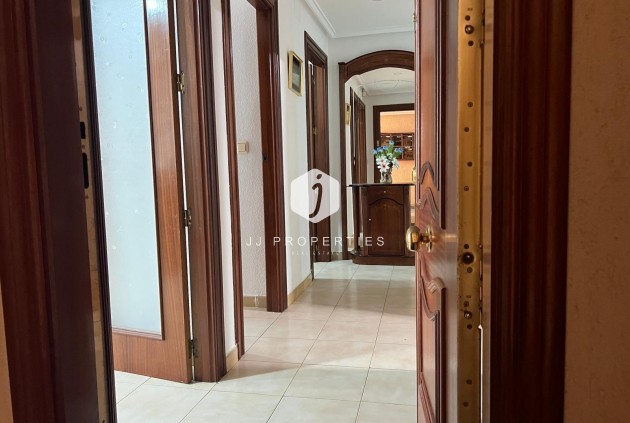 Appartement / flat - Tweedehands - Torrevieja -
                Playa del Cura