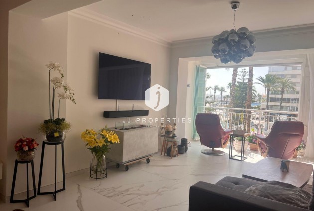 Appartement / flat - Tweedehands - Torrevieja -
                Torrevieja