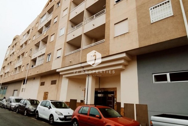 Appartement / flat - Tweedehands - Torrevieja -
                Torrevieja