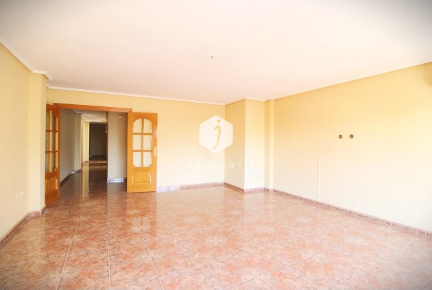 Appartement / flat - Tweedehands - Torrevieja -
                Torrevieja