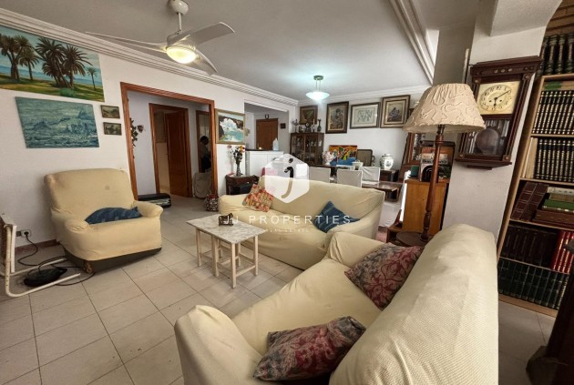 Appartement / flat - Tweedehands - Torrevieja -
                Torrevieja