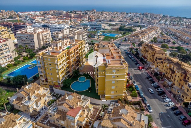 Attique - D'occasion - Torrevieja -
                Torreblanca