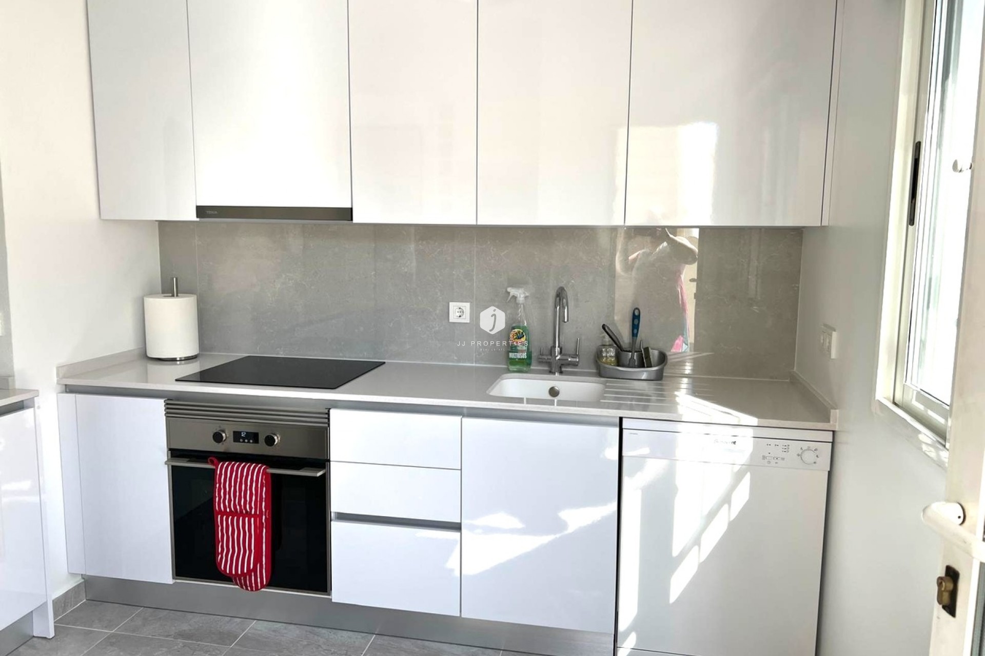 Aus zweiter Hand - Bungalow -
Algorfa - Inland