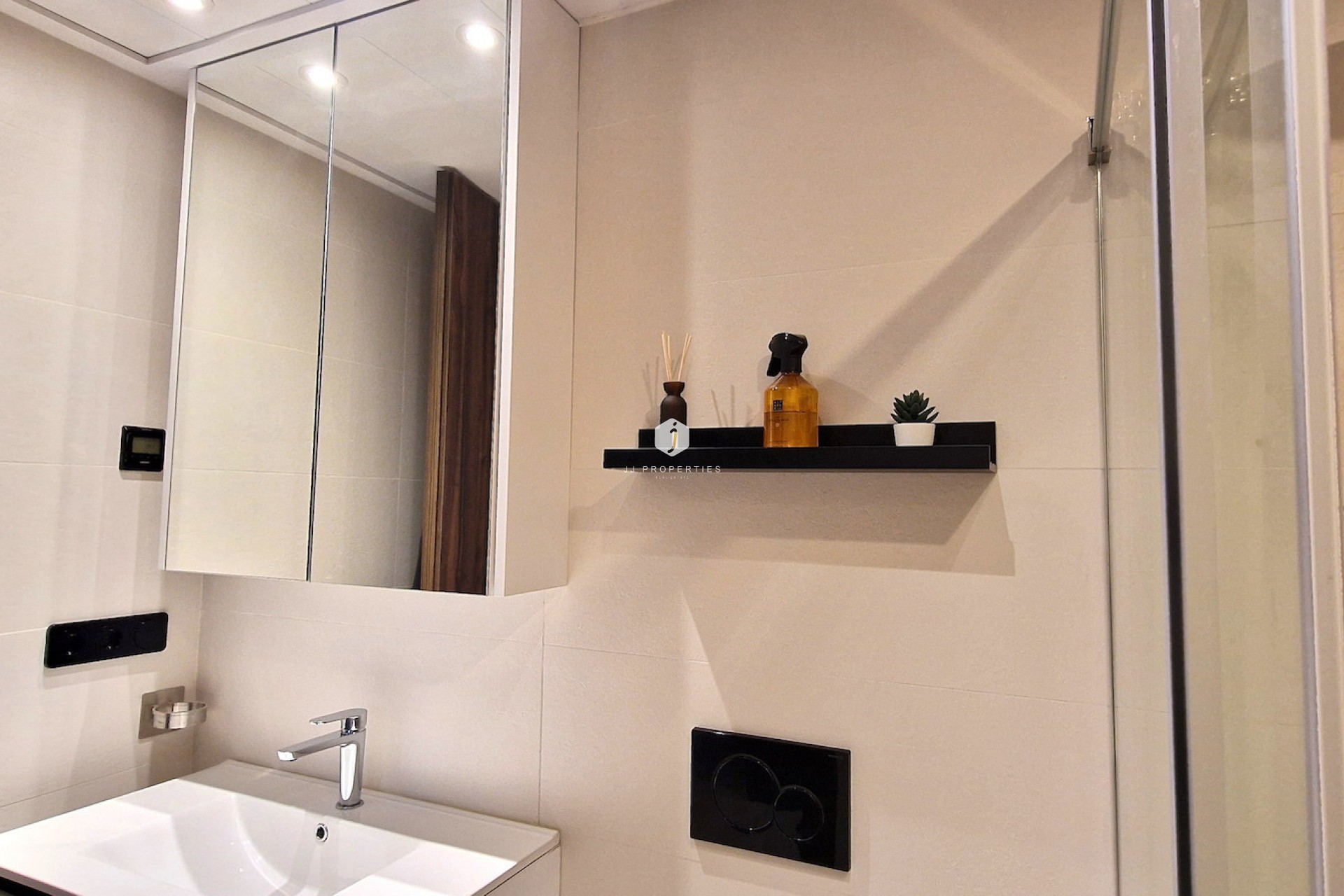 Aus zweiter Hand - Bungalow -
Algorfa - Inland