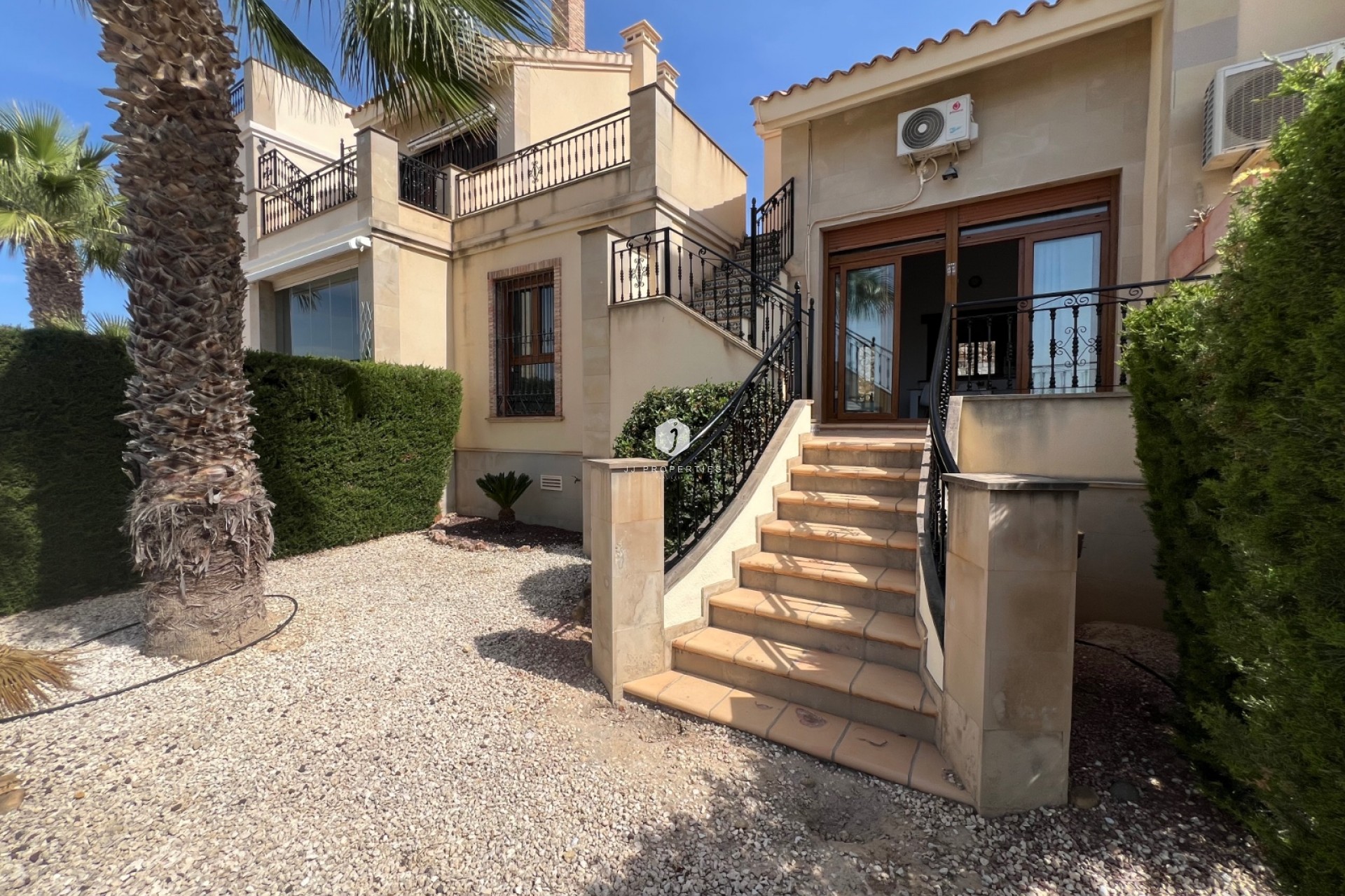 Aus zweiter Hand - Bungalow -
Algorfa - Inland