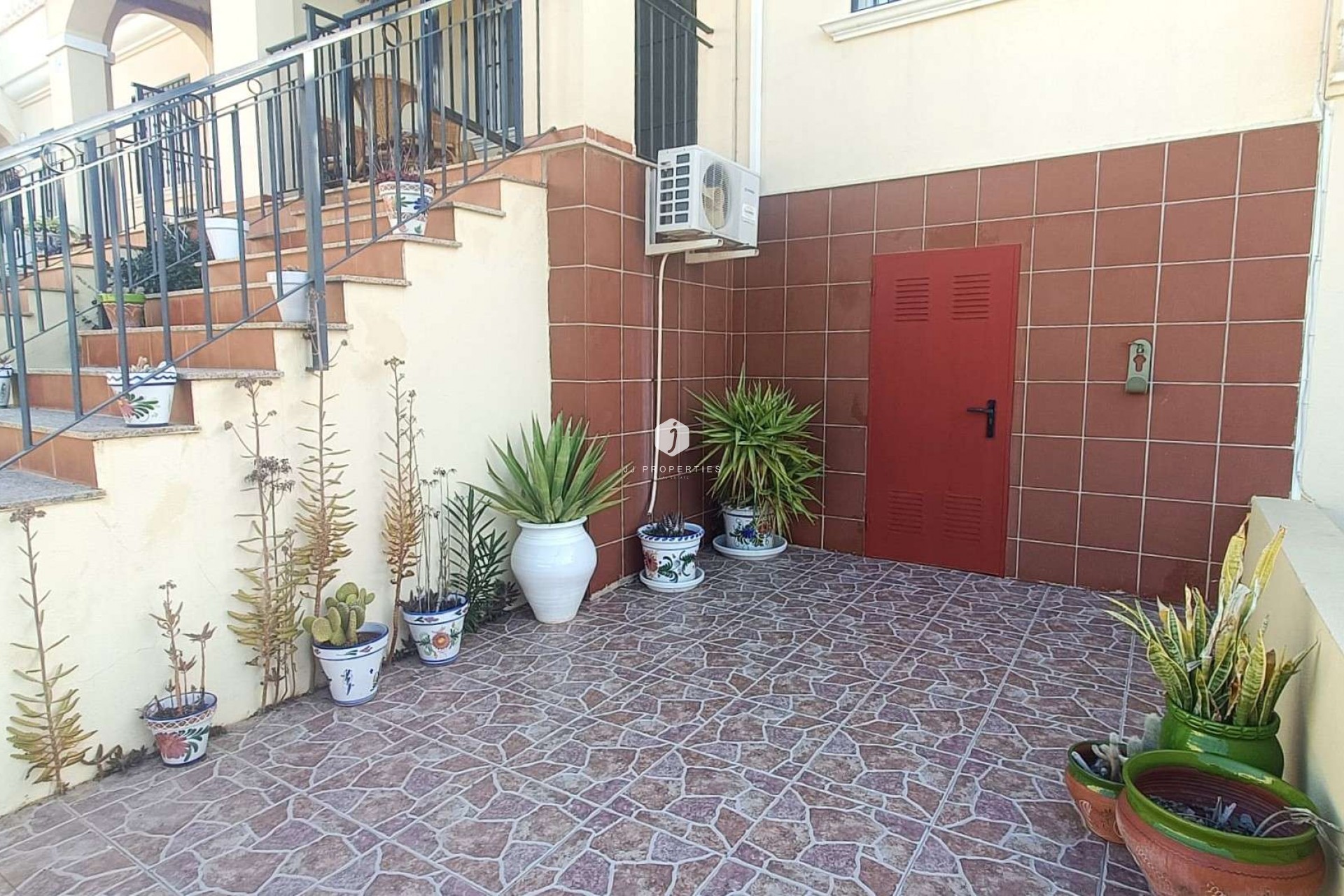 Aus zweiter Hand - Bungalow -
Algorfa - Inland