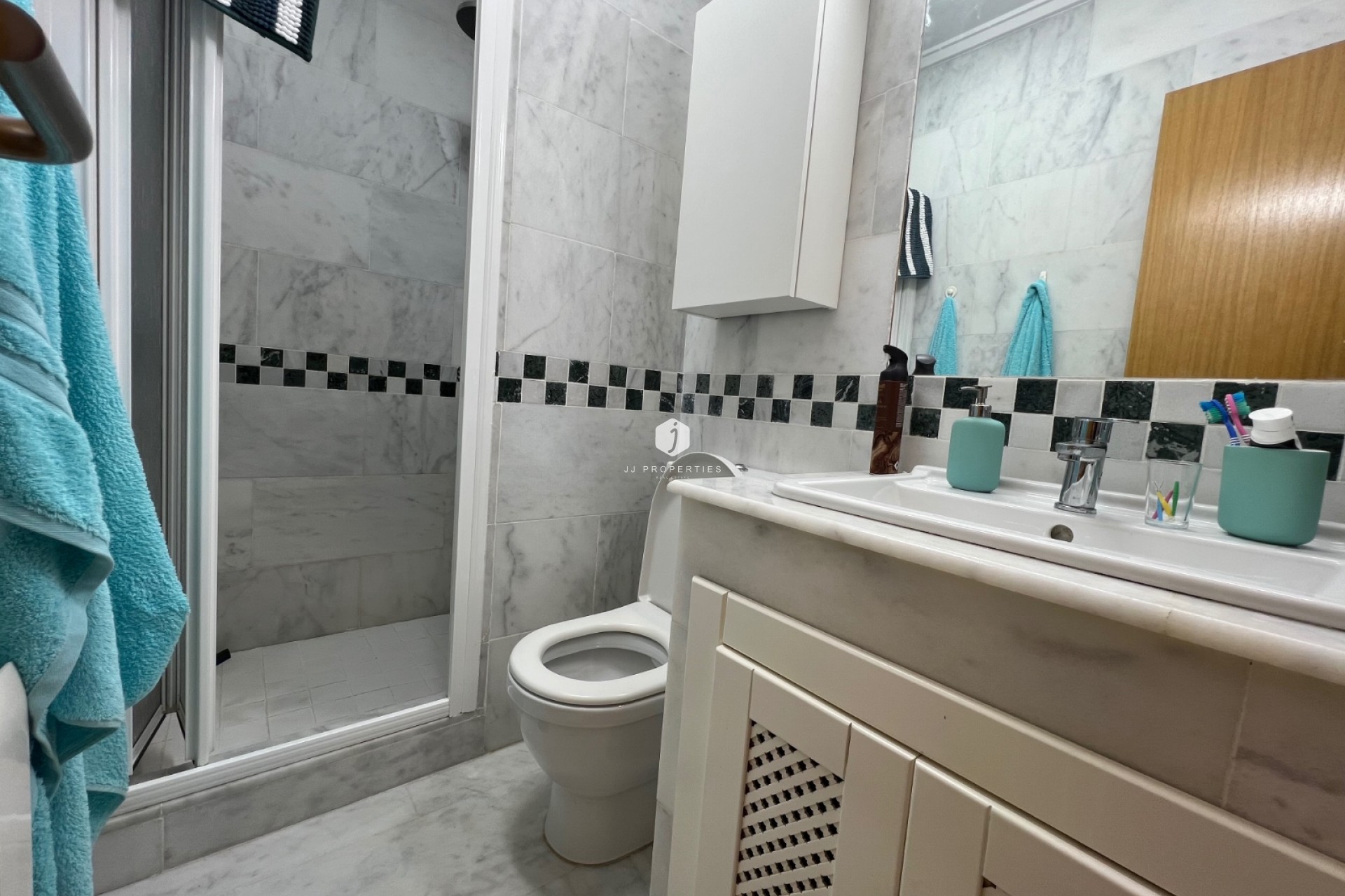 Aus zweiter Hand - Bungalow -
Algorfa - Inland