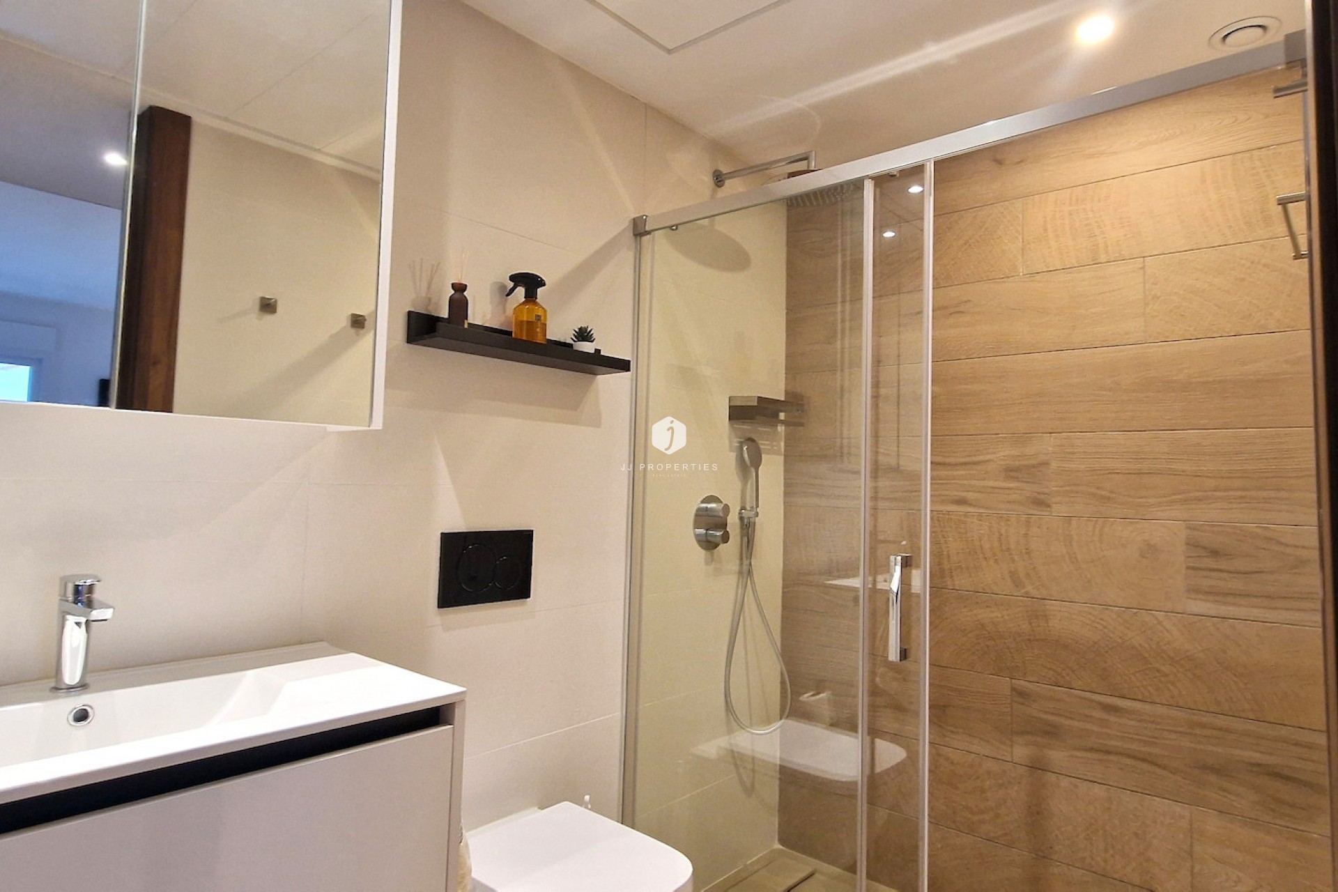 Aus zweiter Hand - Bungalow -
Algorfa - Inland