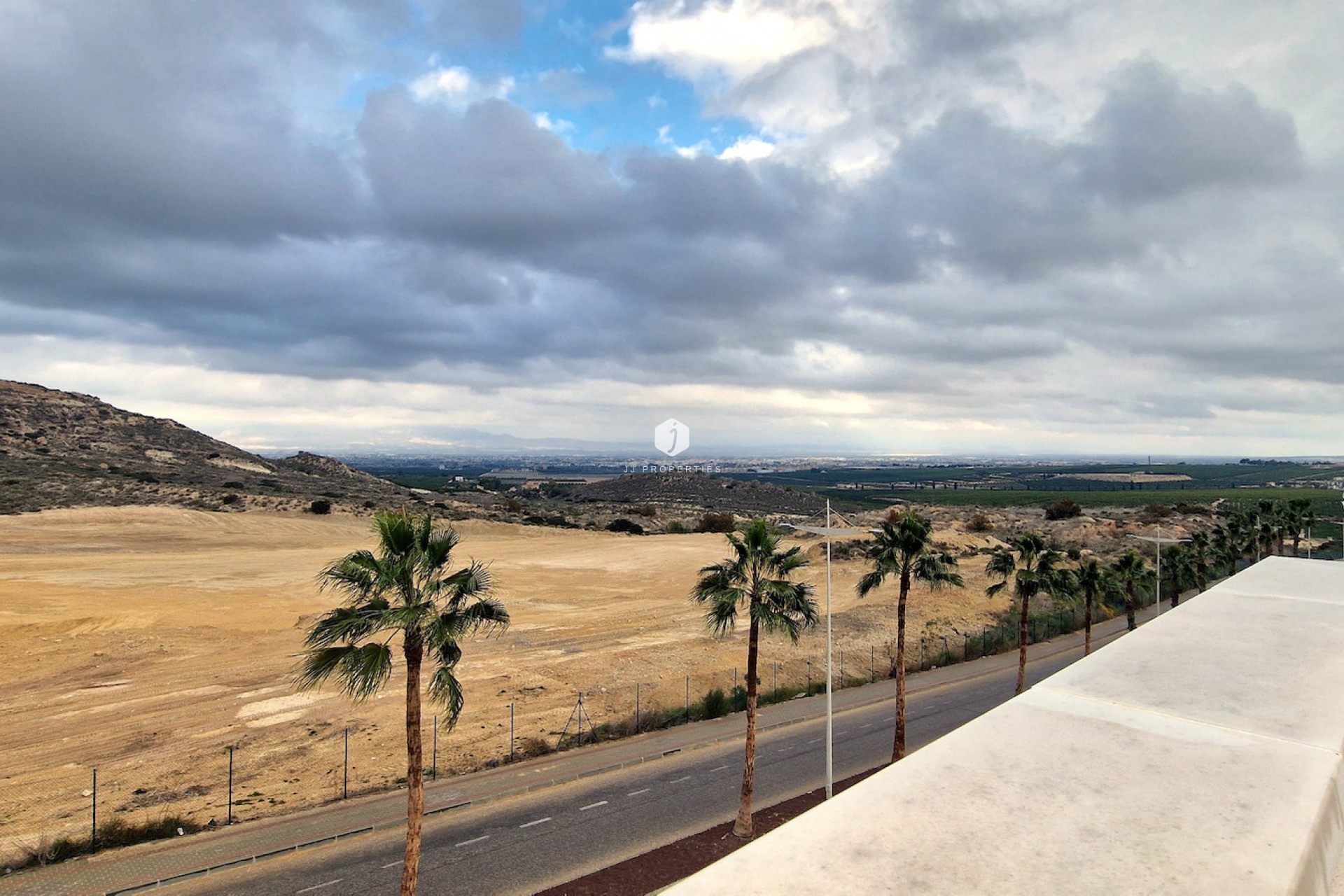 Aus zweiter Hand - Bungalow -
Algorfa - Inland