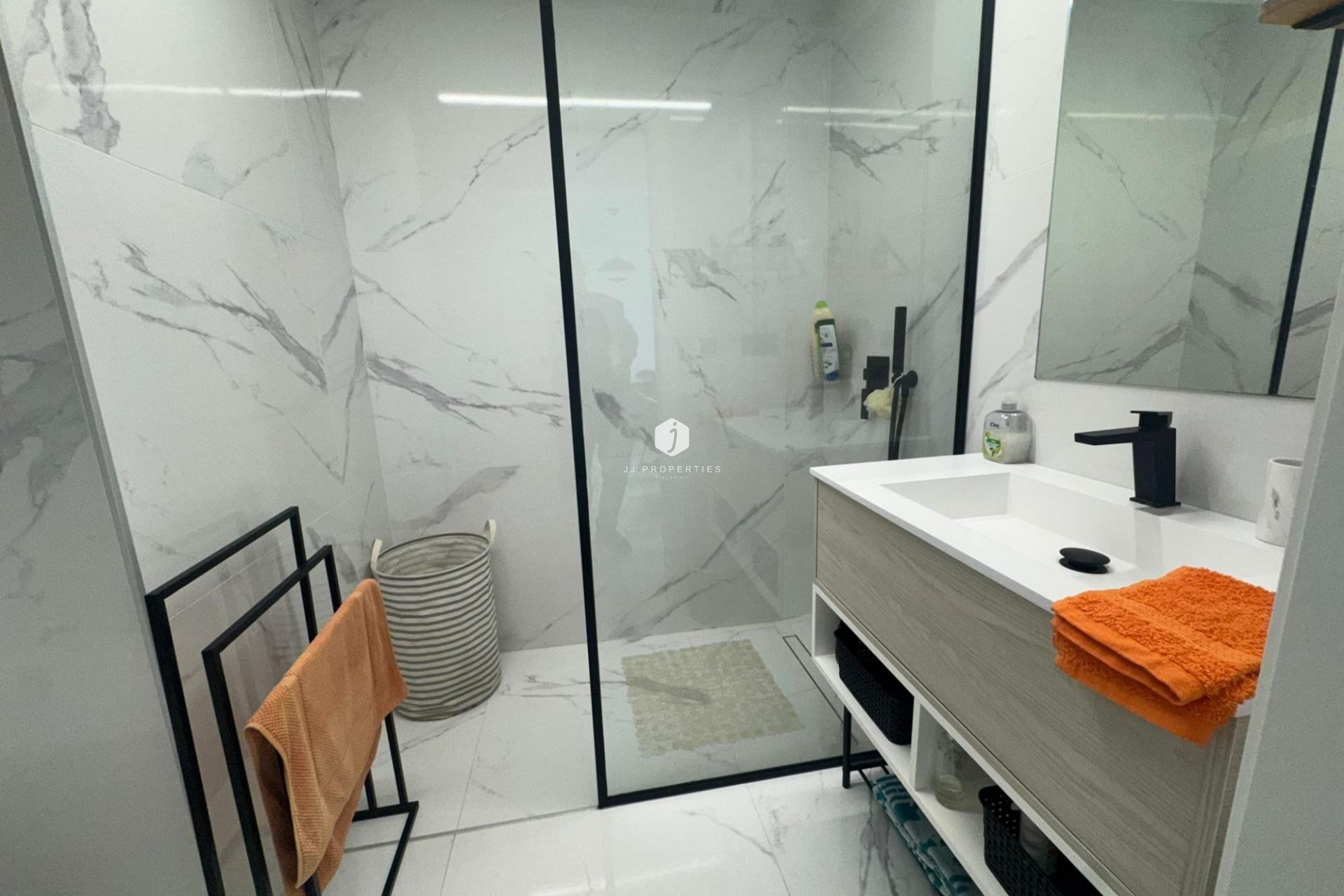 Aus zweiter Hand - Bungalow -
Guardamar del Segura - Costa Blanca