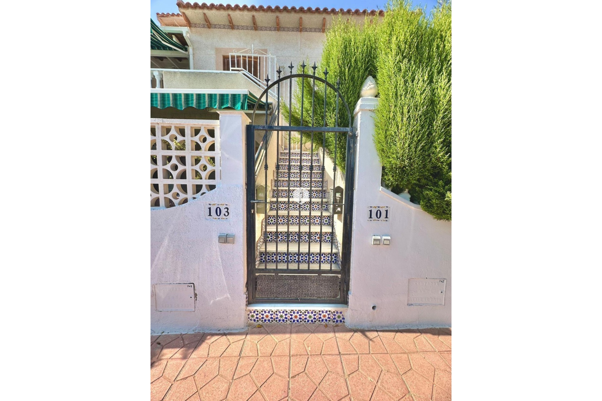 Aus zweiter Hand - Bungalow -
Guardamar del Segura - El Moncayo