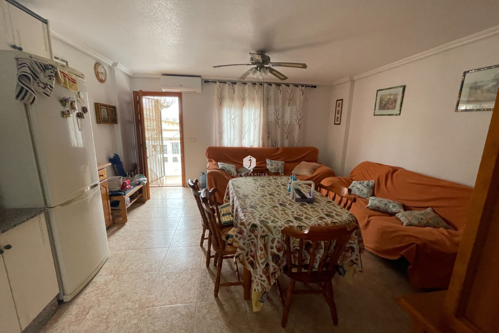 Aus zweiter Hand - Bungalow -
La Mata - Costa Blanca