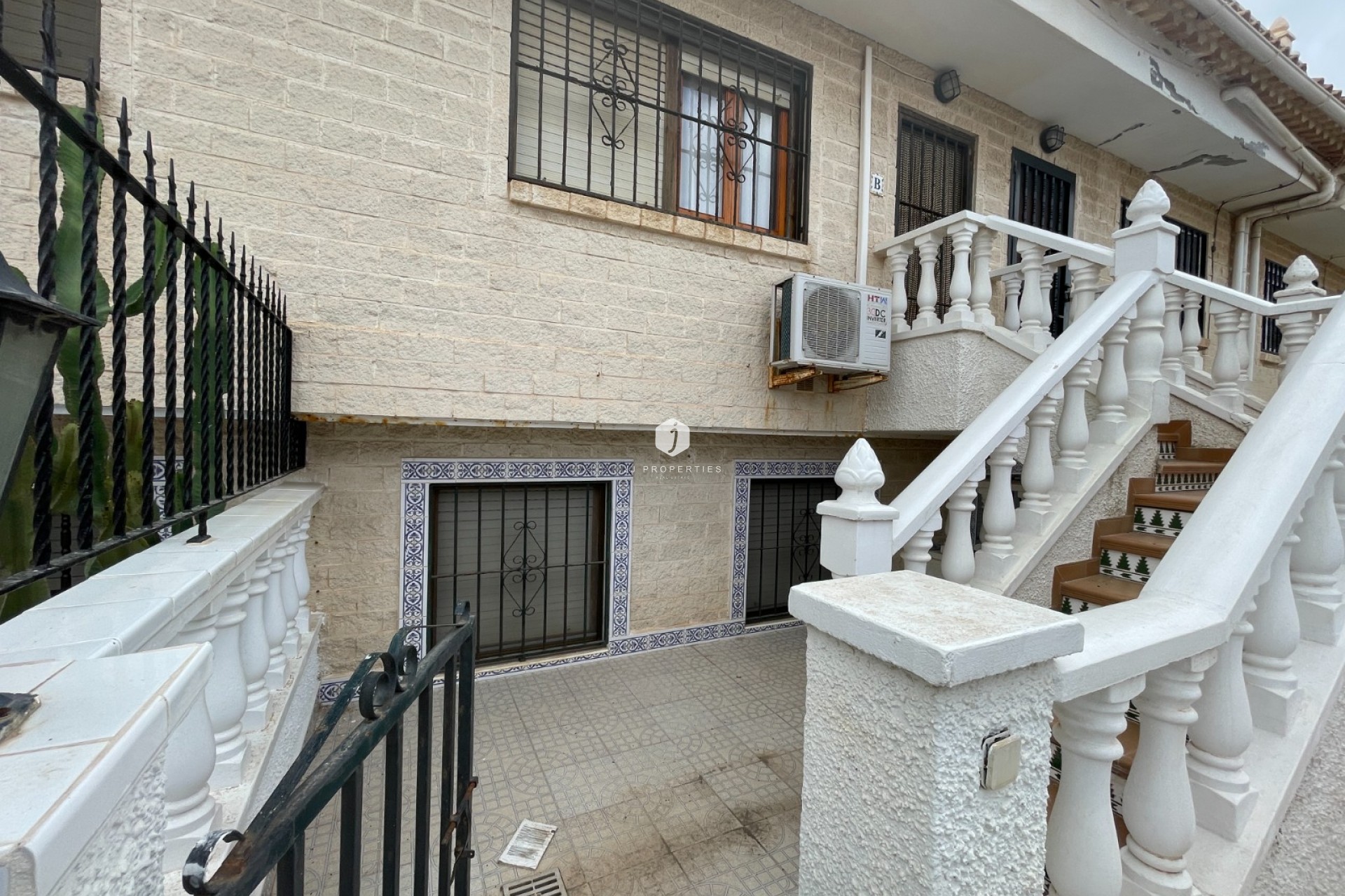 Aus zweiter Hand - Bungalow -
La Mata - Costa Blanca