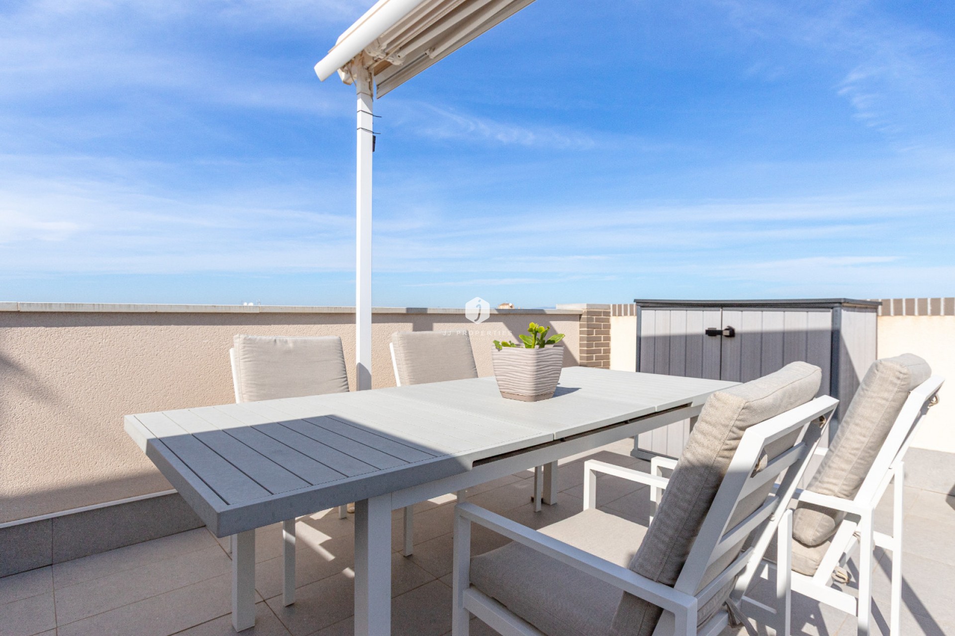 Aus zweiter Hand - Bungalow -
Los Altos - Costa Blanca