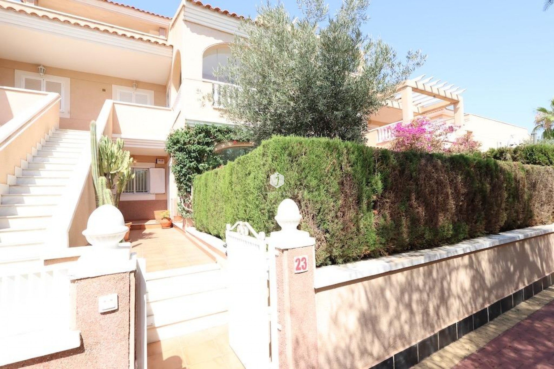 Aus zweiter Hand - Bungalow -
Orihuela Costa - Costa Blanca