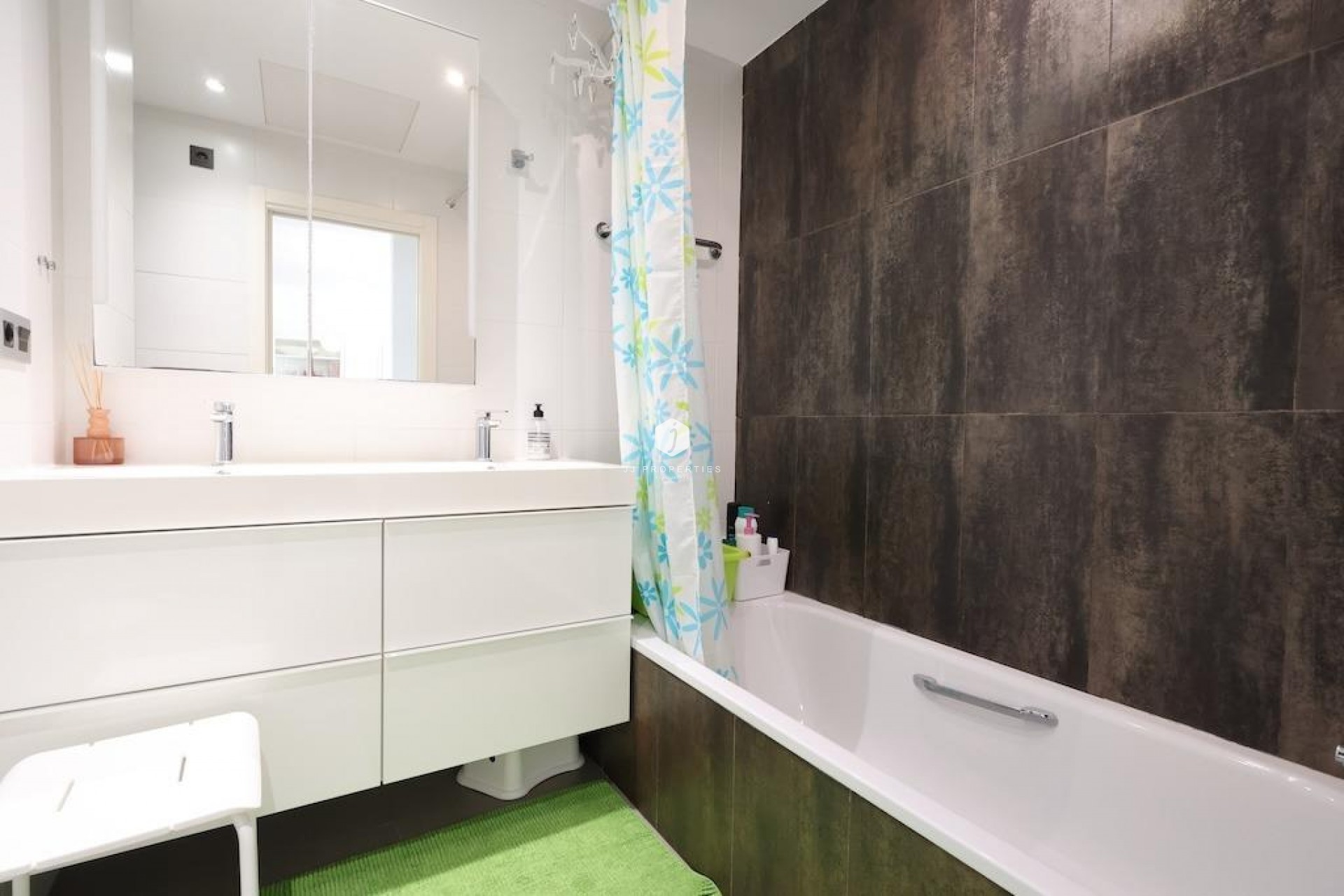 Aus zweiter Hand - Bungalow -
Orihuela Costa - Costa Blanca