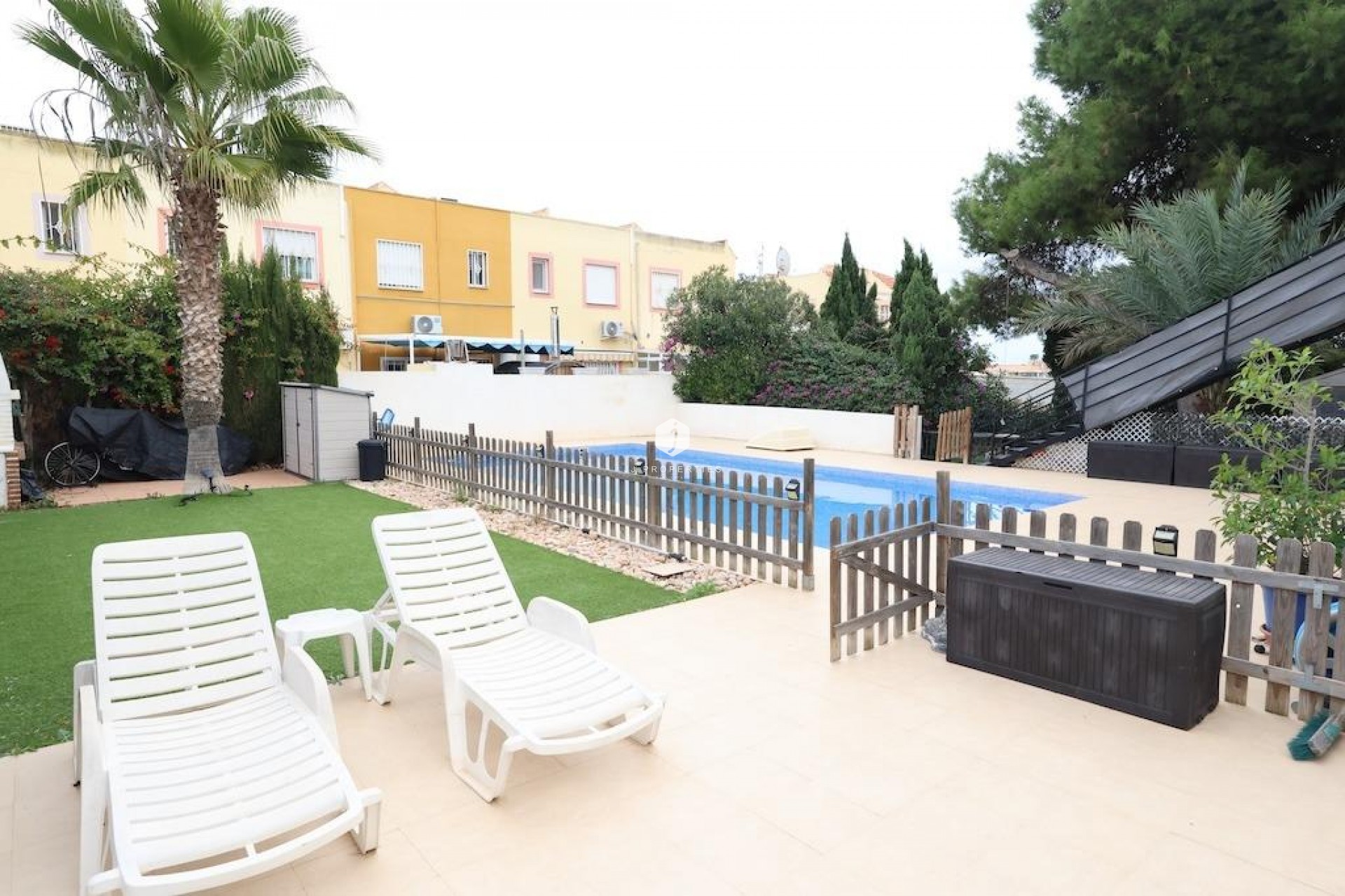 Aus zweiter Hand - Bungalow -
Orihuela Costa - Costa Blanca