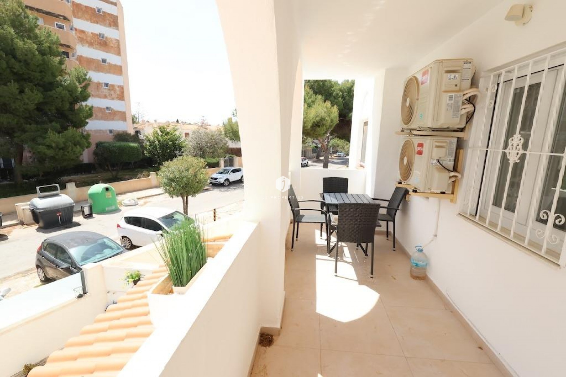 Aus zweiter Hand - Bungalow -
Orihuela Costa - Costa Blanca