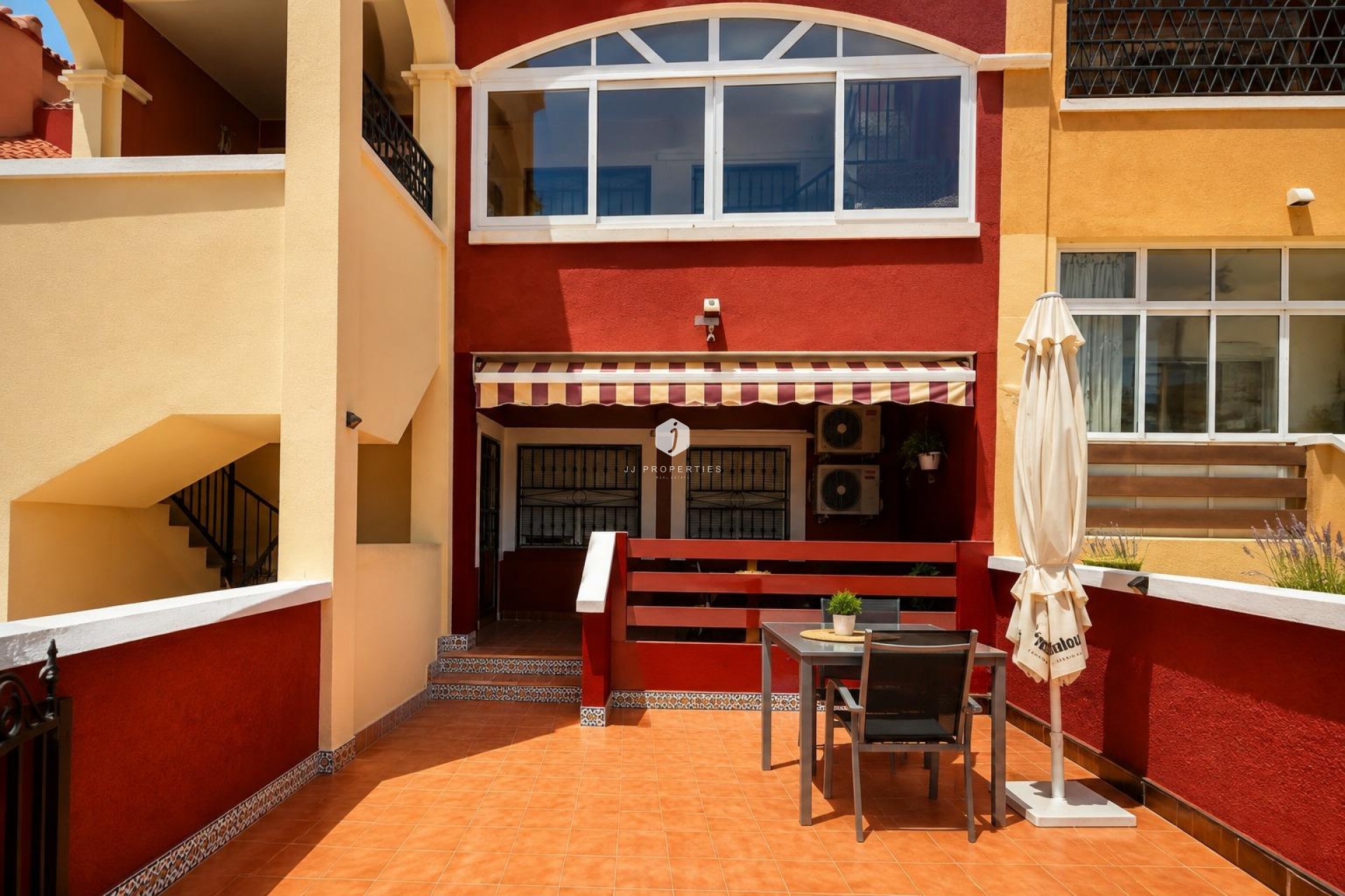 Aus zweiter Hand - Bungalow -
Orihuela Costa - Costa Blanca