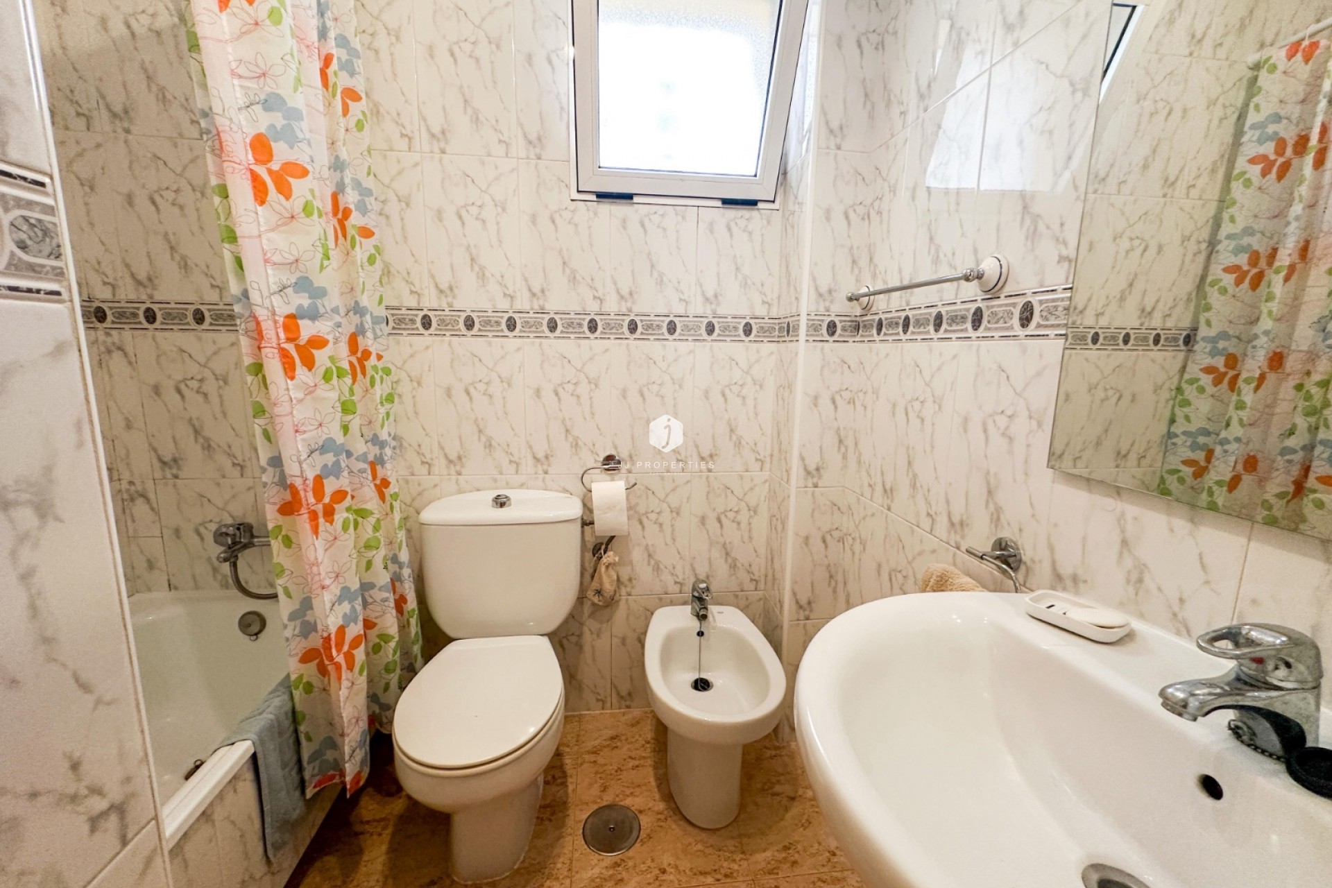 Aus zweiter Hand - Bungalow -
Orihuela Costa - Costa Blanca