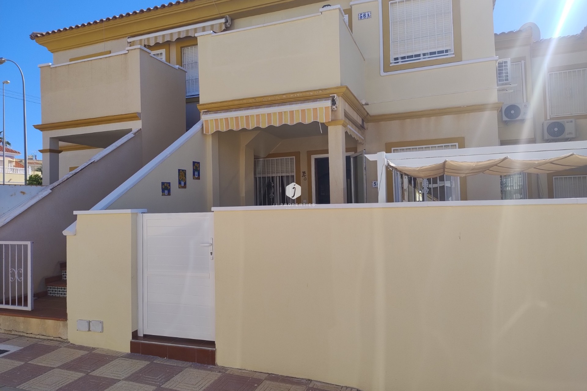 Aus zweiter Hand - Bungalow -
Orihuela Costa - Costa Blanca