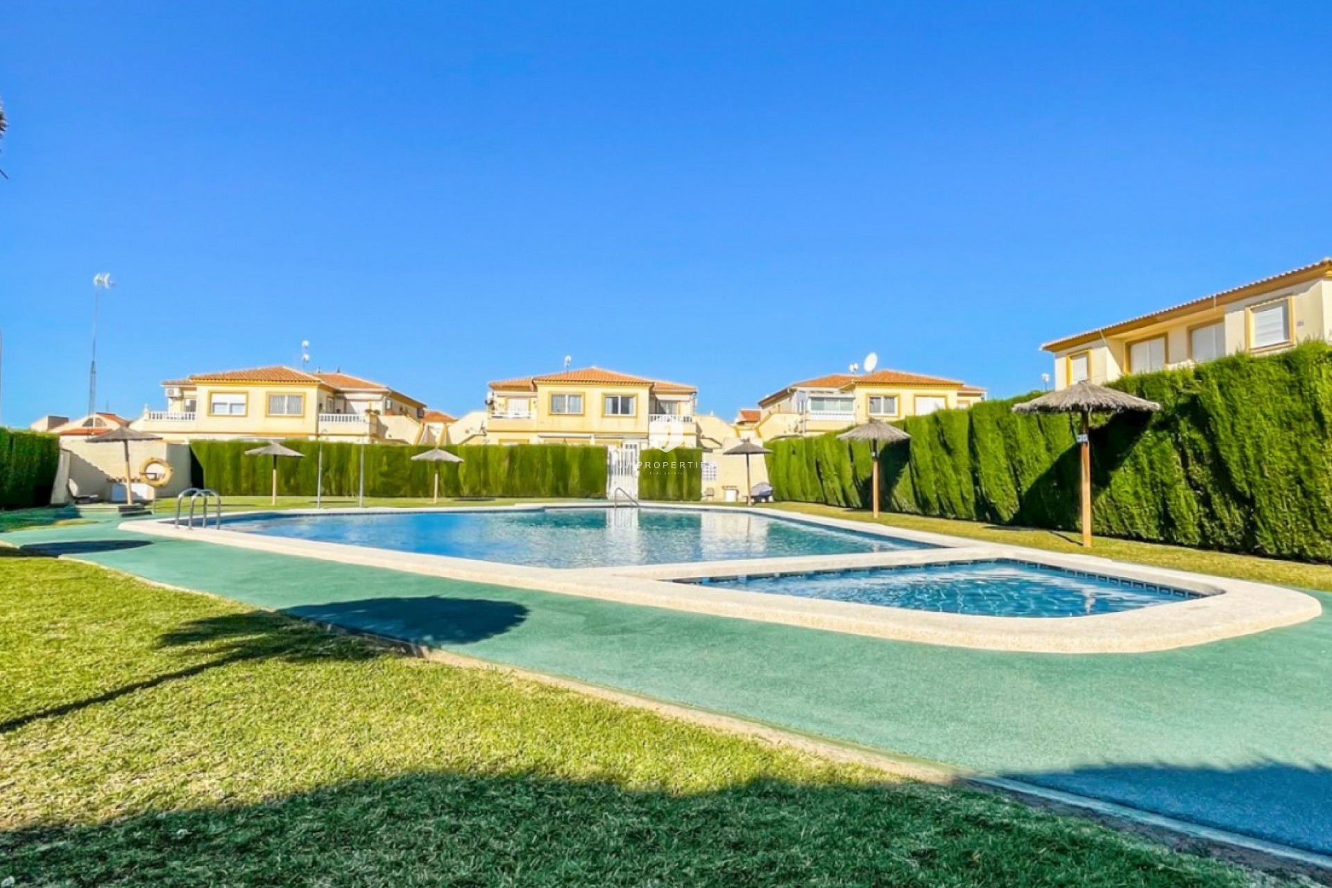 Aus zweiter Hand - Bungalow -
Orihuela Costa - Costa Blanca