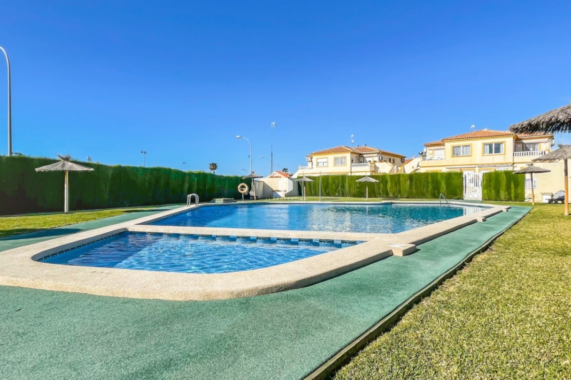 Aus zweiter Hand - Bungalow -
Orihuela Costa - Costa Blanca