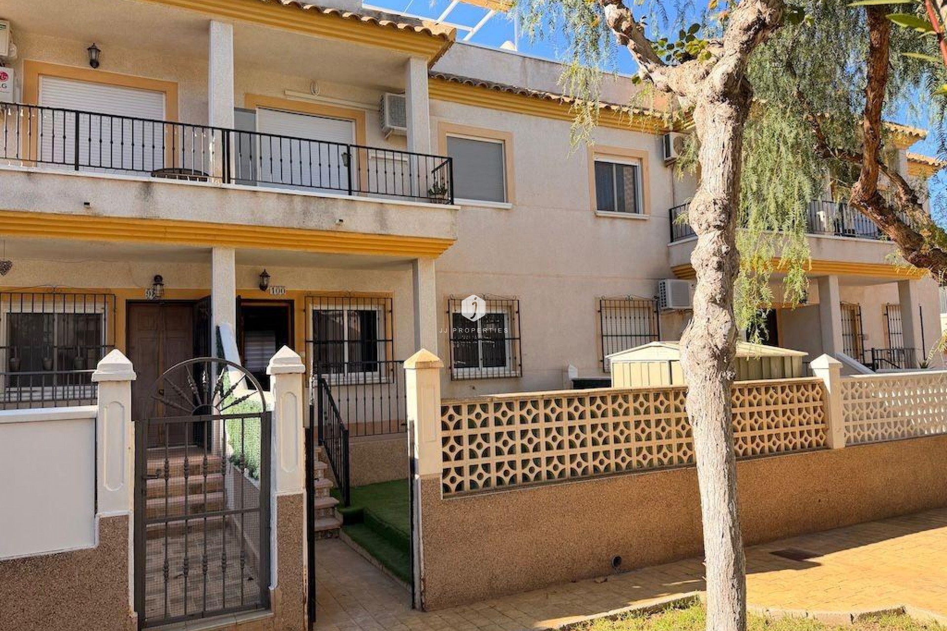 Aus zweiter Hand - Bungalow -
Orihuela Costa - Costa Blanca