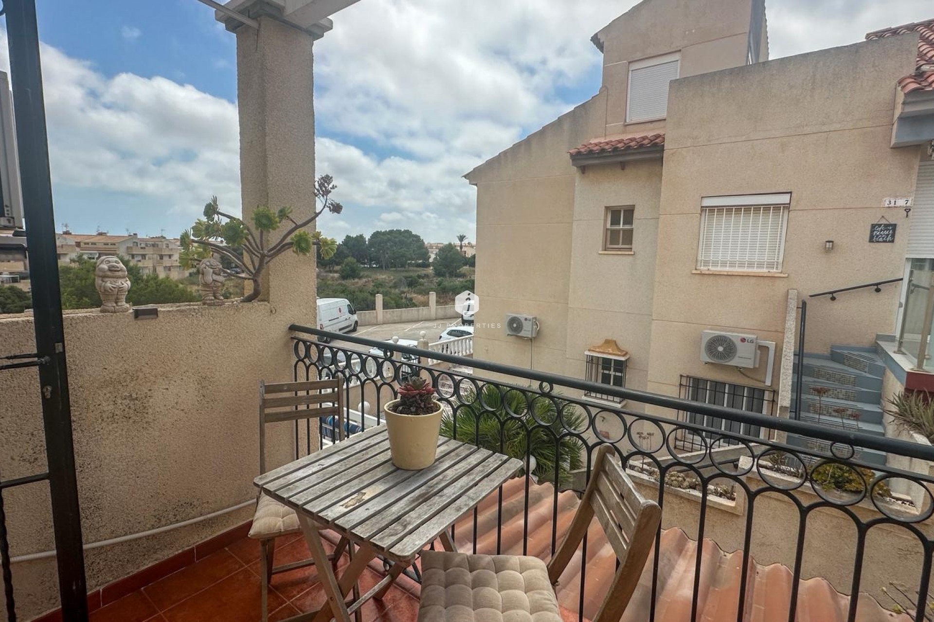 Aus zweiter Hand - Bungalow -
Orihuela Costa - Costa Blanca