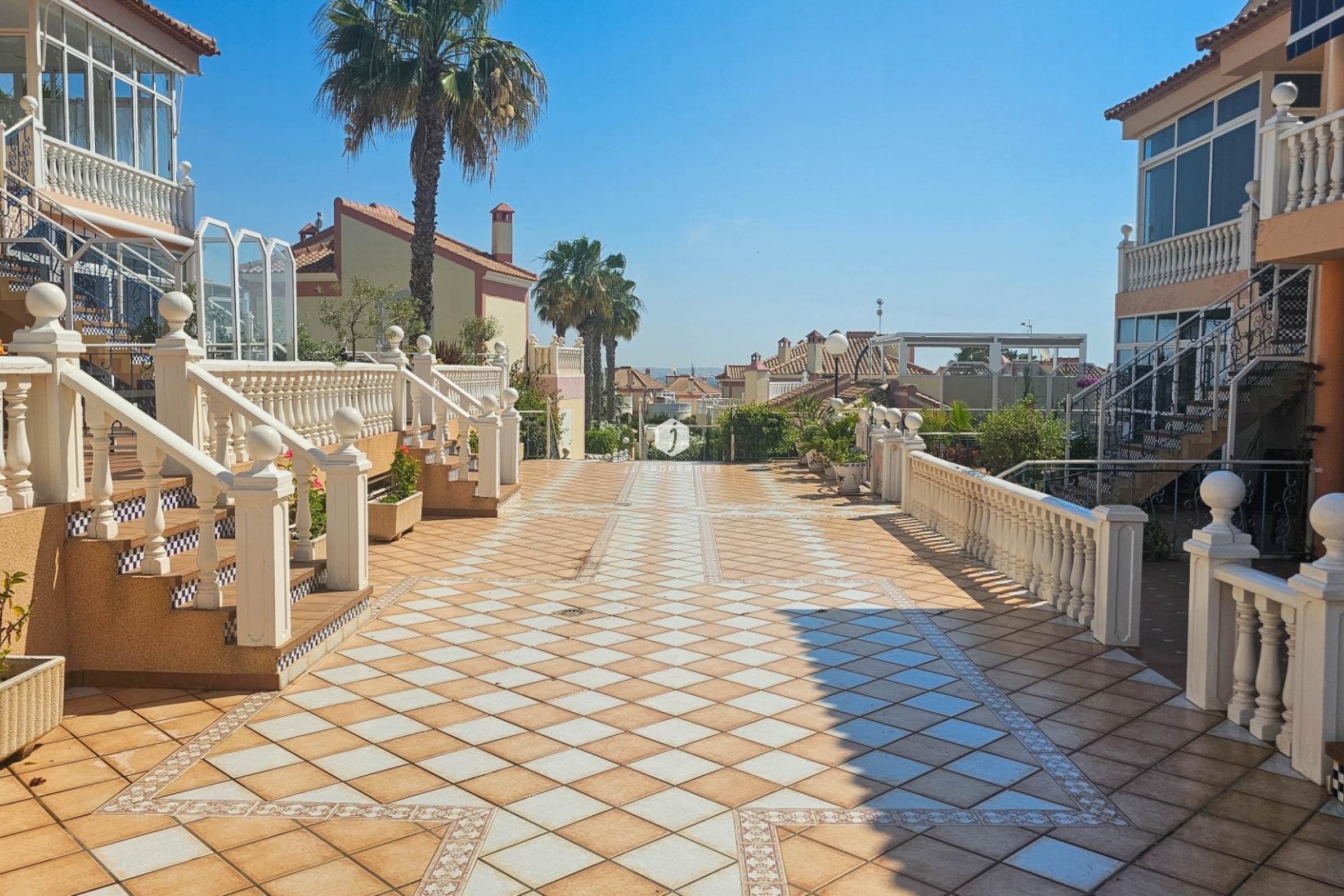Aus zweiter Hand - Bungalow -
Orihuela Costa - Los Altos