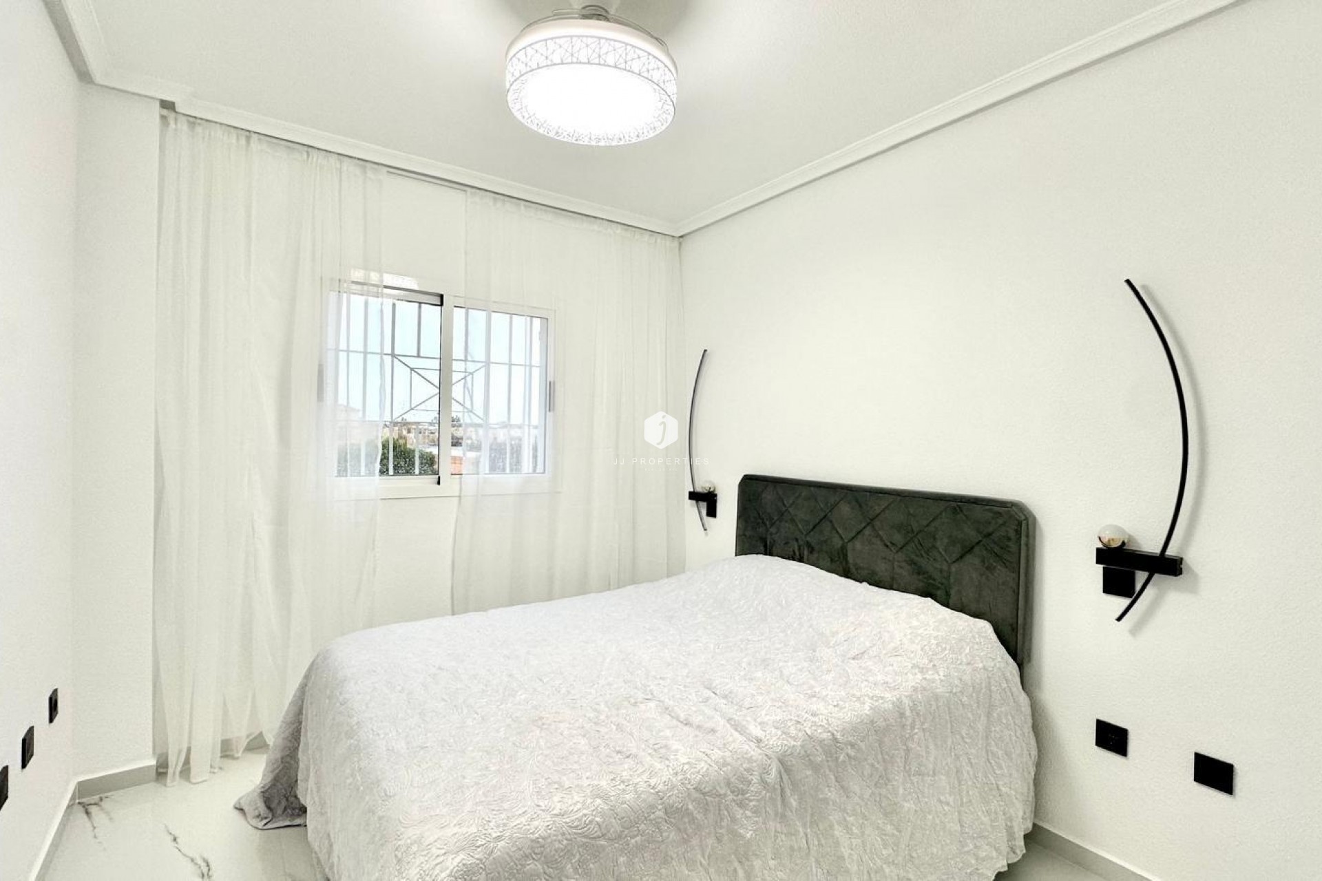 Aus zweiter Hand - Bungalow -
Orihuela Costa - Playa Flamenca Norte