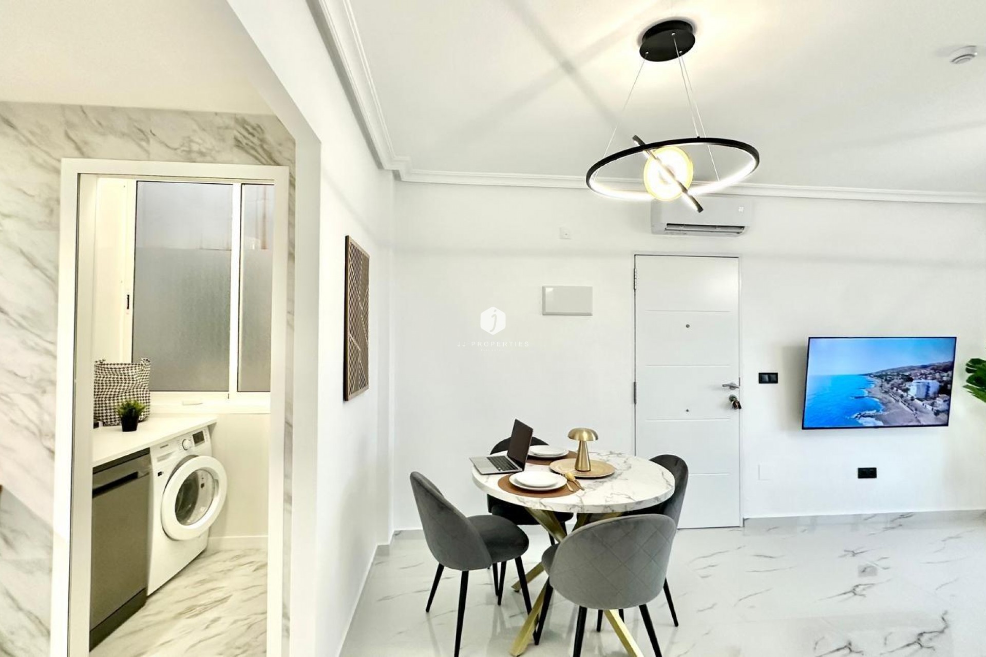 Aus zweiter Hand - Bungalow -
Orihuela Costa - Playa Flamenca Norte