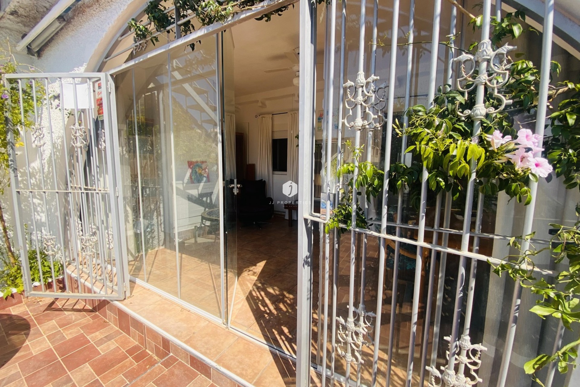 Aus zweiter Hand - Bungalow -
Playa Flamenca - Costa Blanca