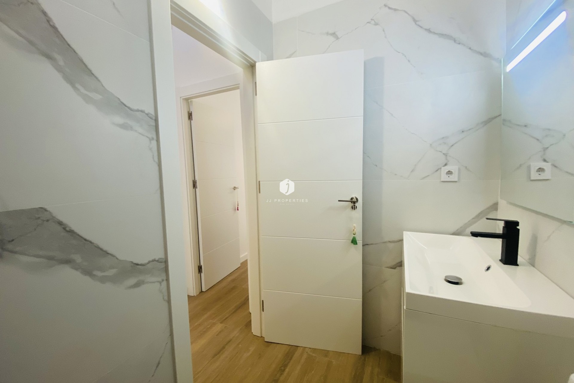 Aus zweiter Hand - Bungalow -
Playa Flamenca - Costa Blanca