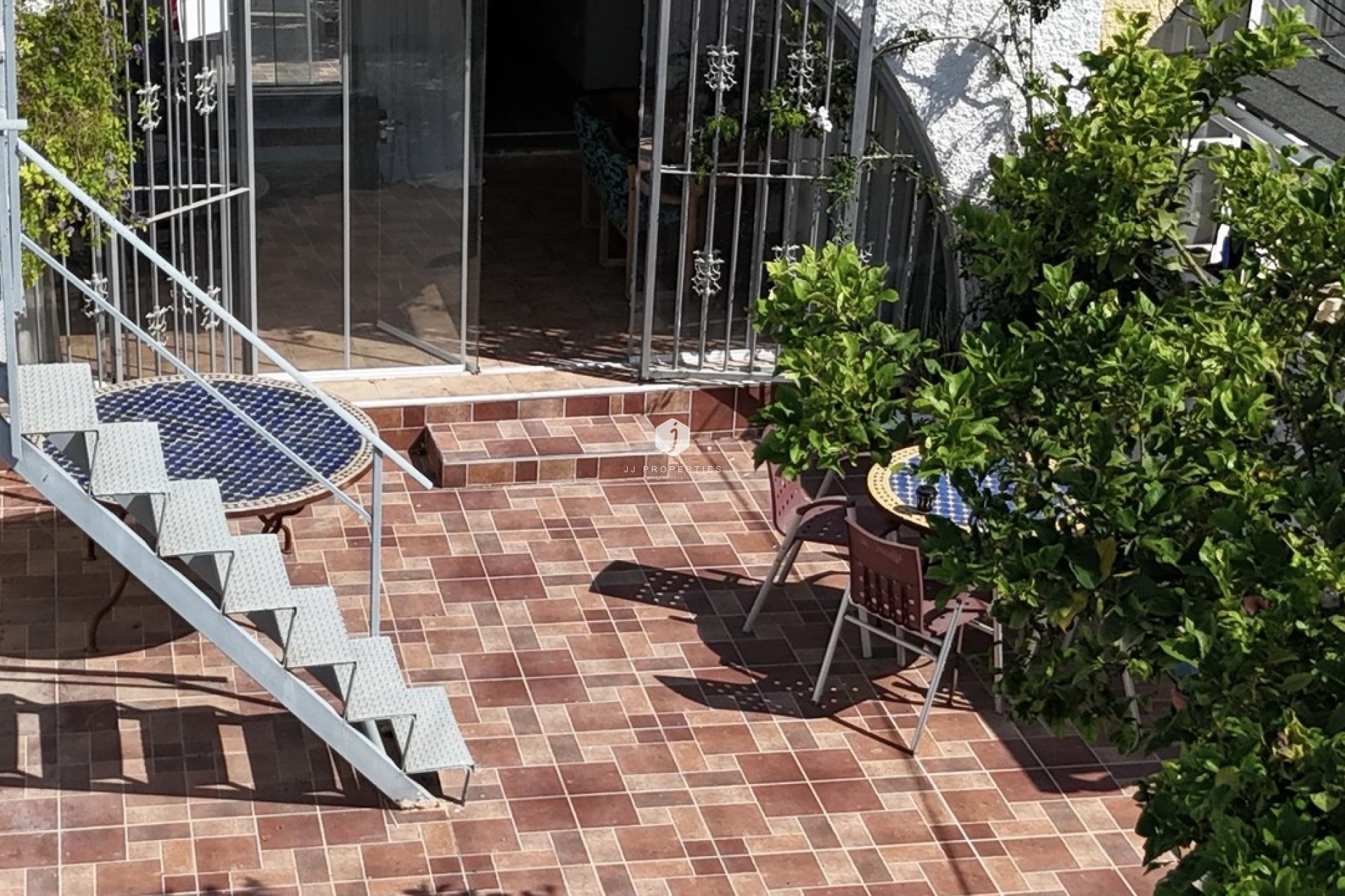 Aus zweiter Hand - Bungalow -
Playa Flamenca - Costa Blanca