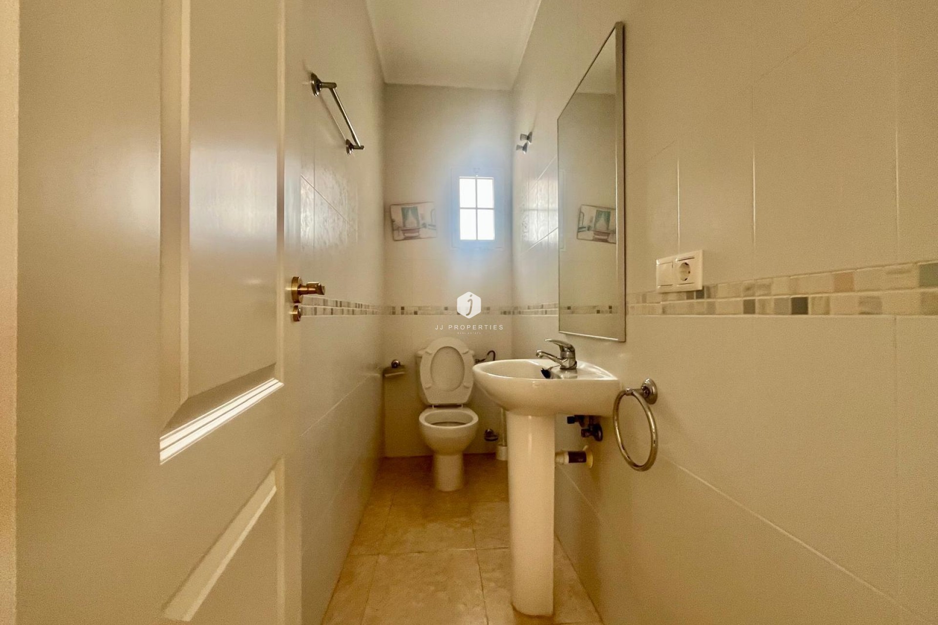 Aus zweiter Hand - Bungalow -
San Fulgencio - La Marina