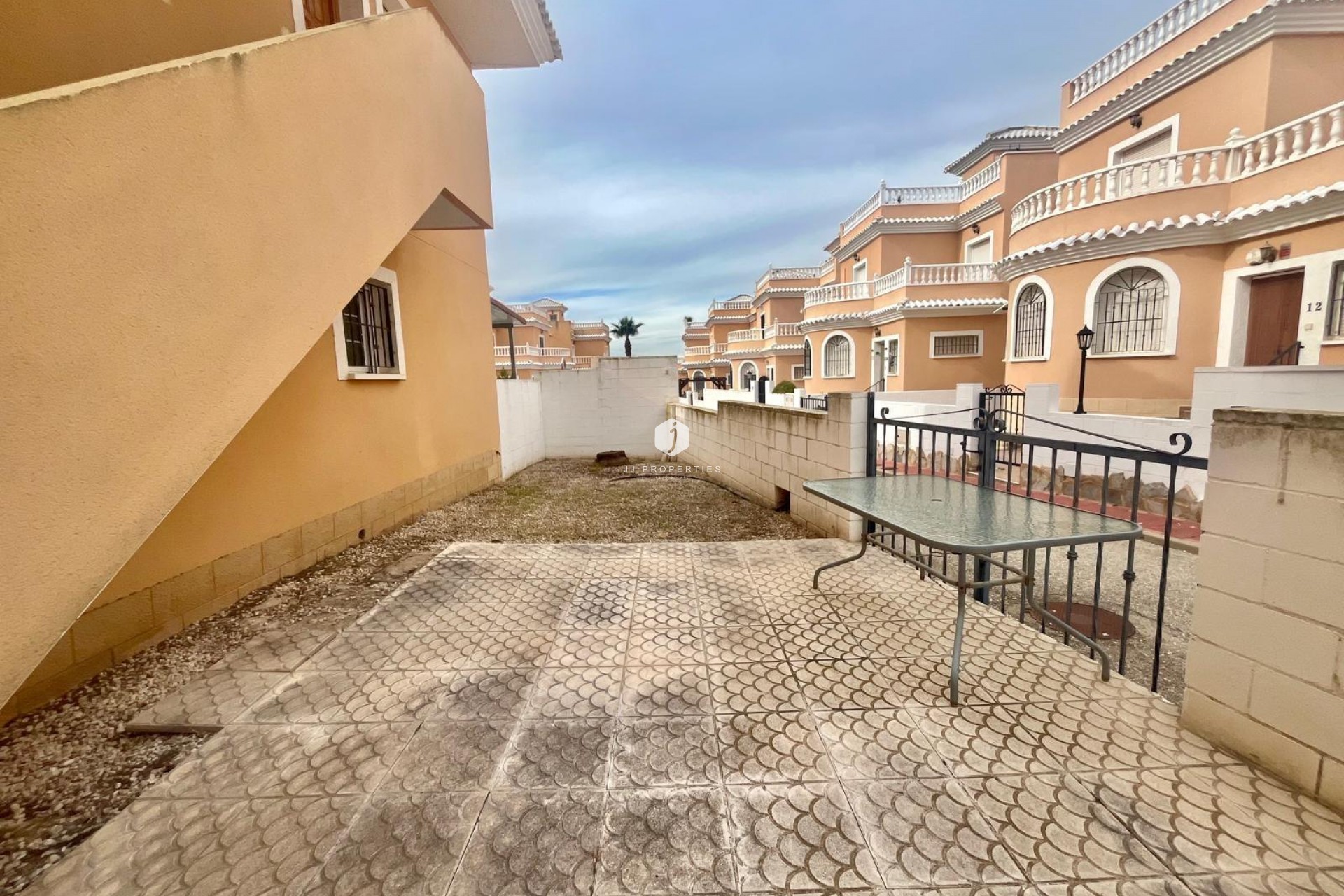 Aus zweiter Hand - Bungalow -
San Fulgencio - La Marina