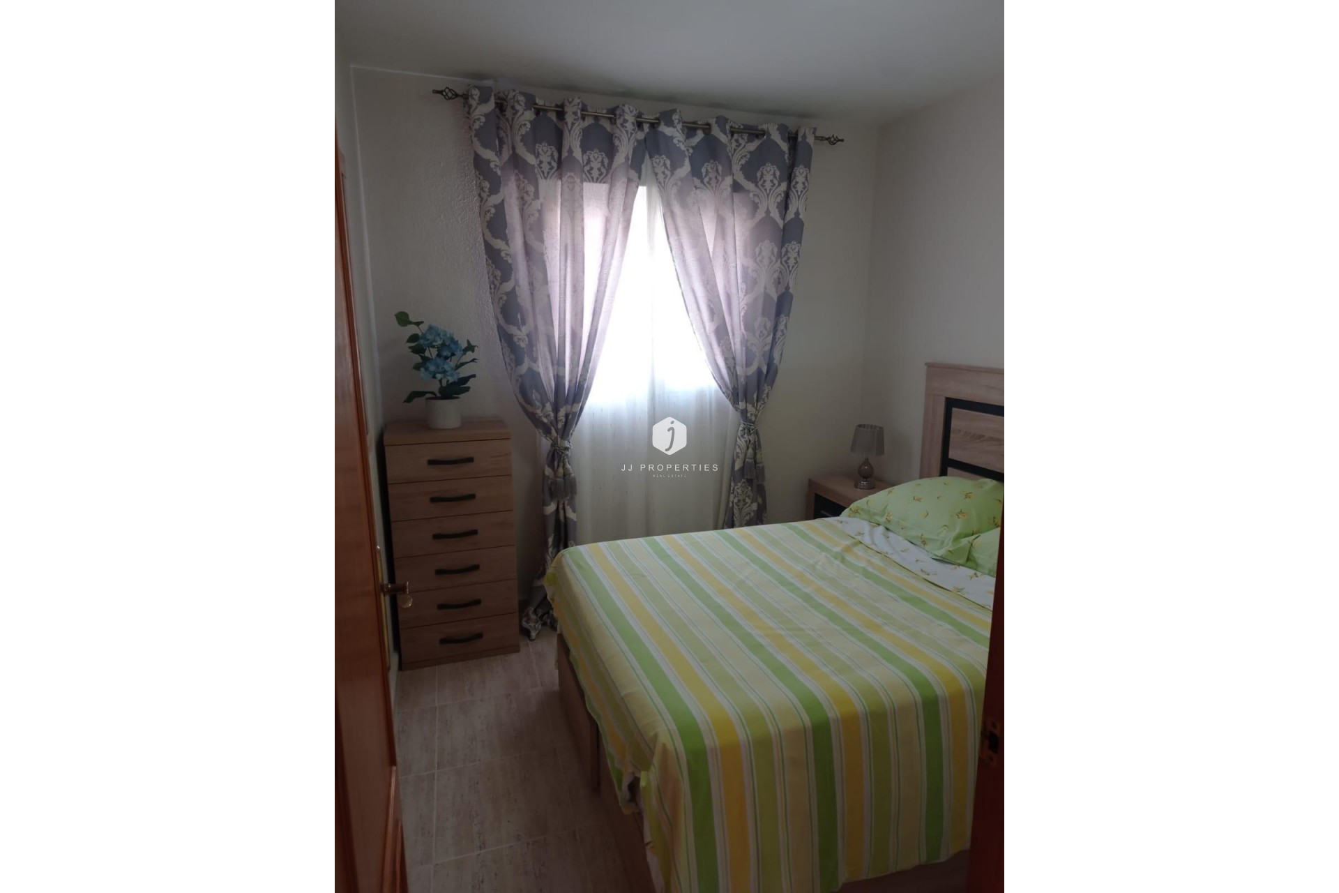 Aus zweiter Hand - Bungalow -
San Miguel de Salinas - Costa Blanca Sur